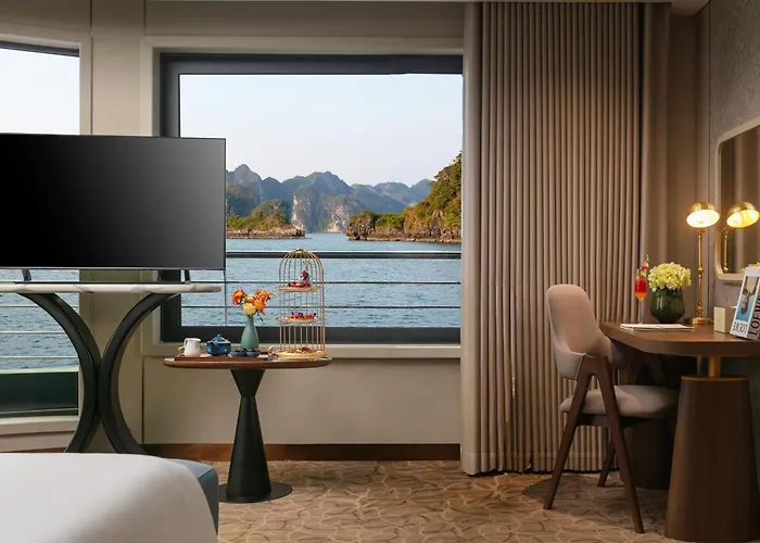 Calista Cruise - A Bay Spectacle 5* Hạ Long