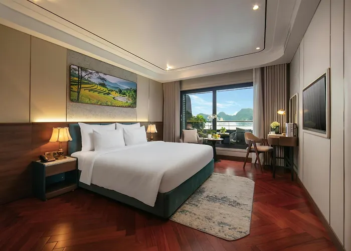 Calista Cruise - A Bay Spectacle 5* Hạ Long