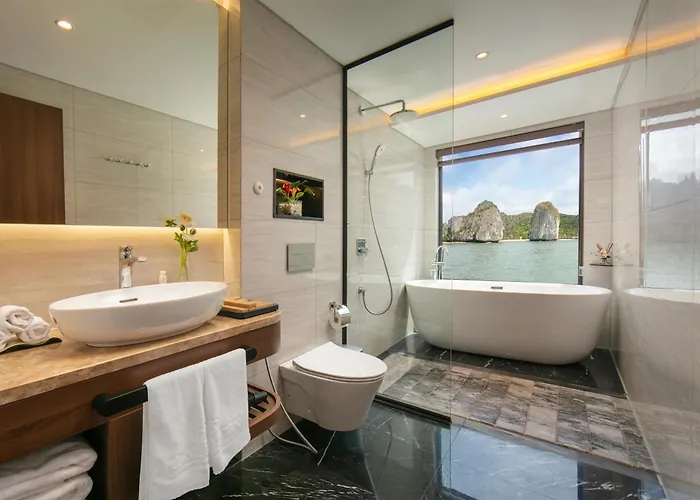  Calista Cruise - A Bay Spectacle 5*